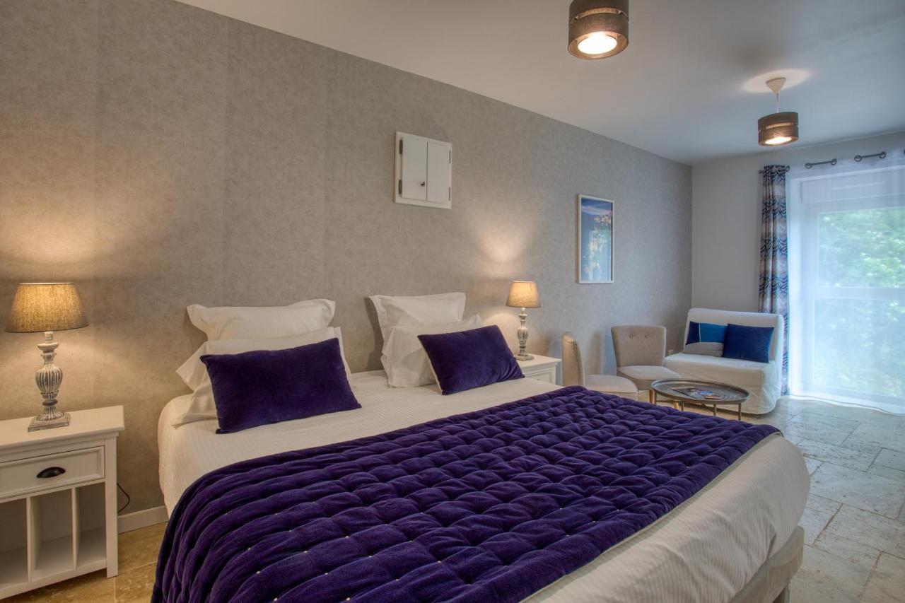 Domaine Des Pierres Blanches - Chambres D'Hotes Carlux Zewnętrze zdjęcie