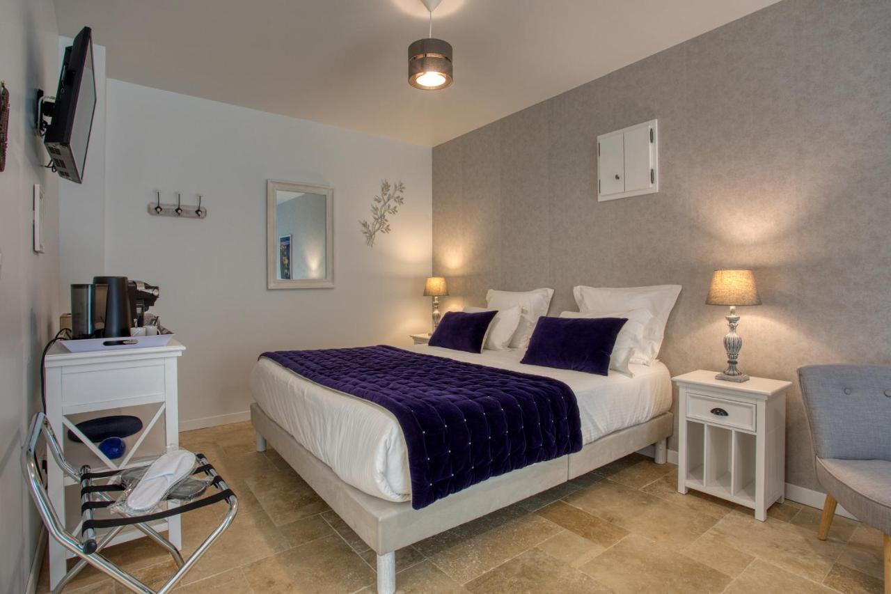 Domaine Des Pierres Blanches - Chambres D'Hotes Carlux Zewnętrze zdjęcie